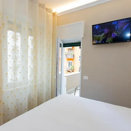 Apartment B9 Rom