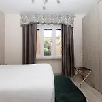 Apartment B9 *